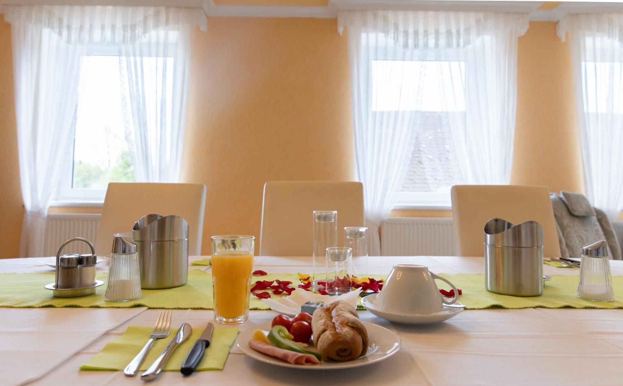 Wohlfuehlwelt Riegler Bed and Breakfast Allentsteig Buitenkant foto